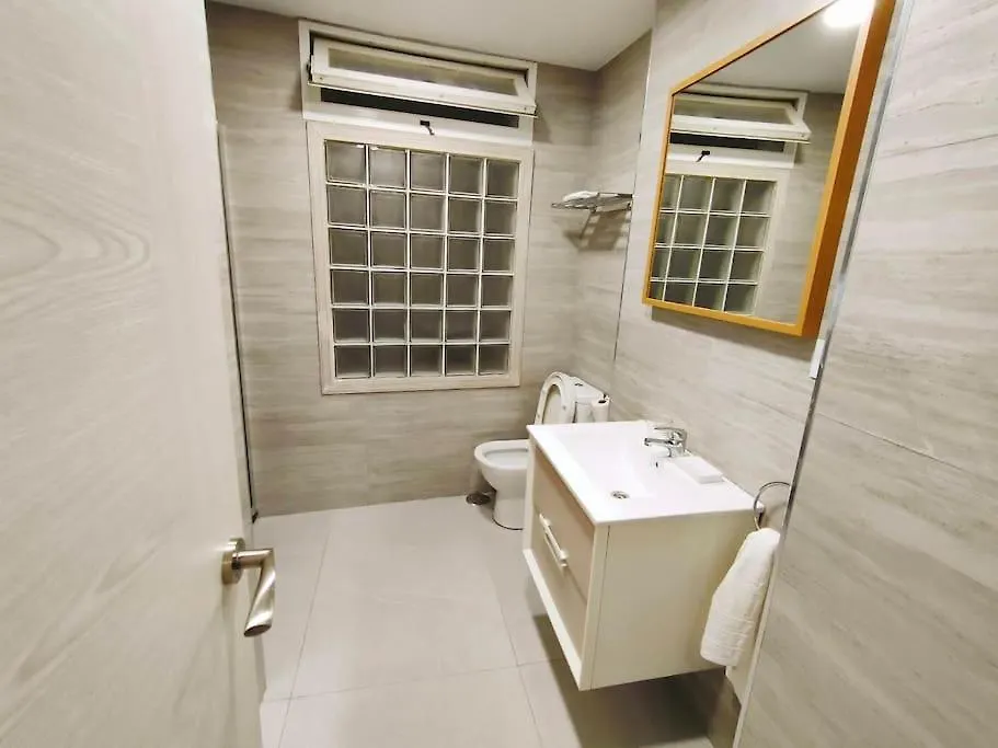 Apartamento En Centro Historico Cerca De La Playa Appartamento Cadice